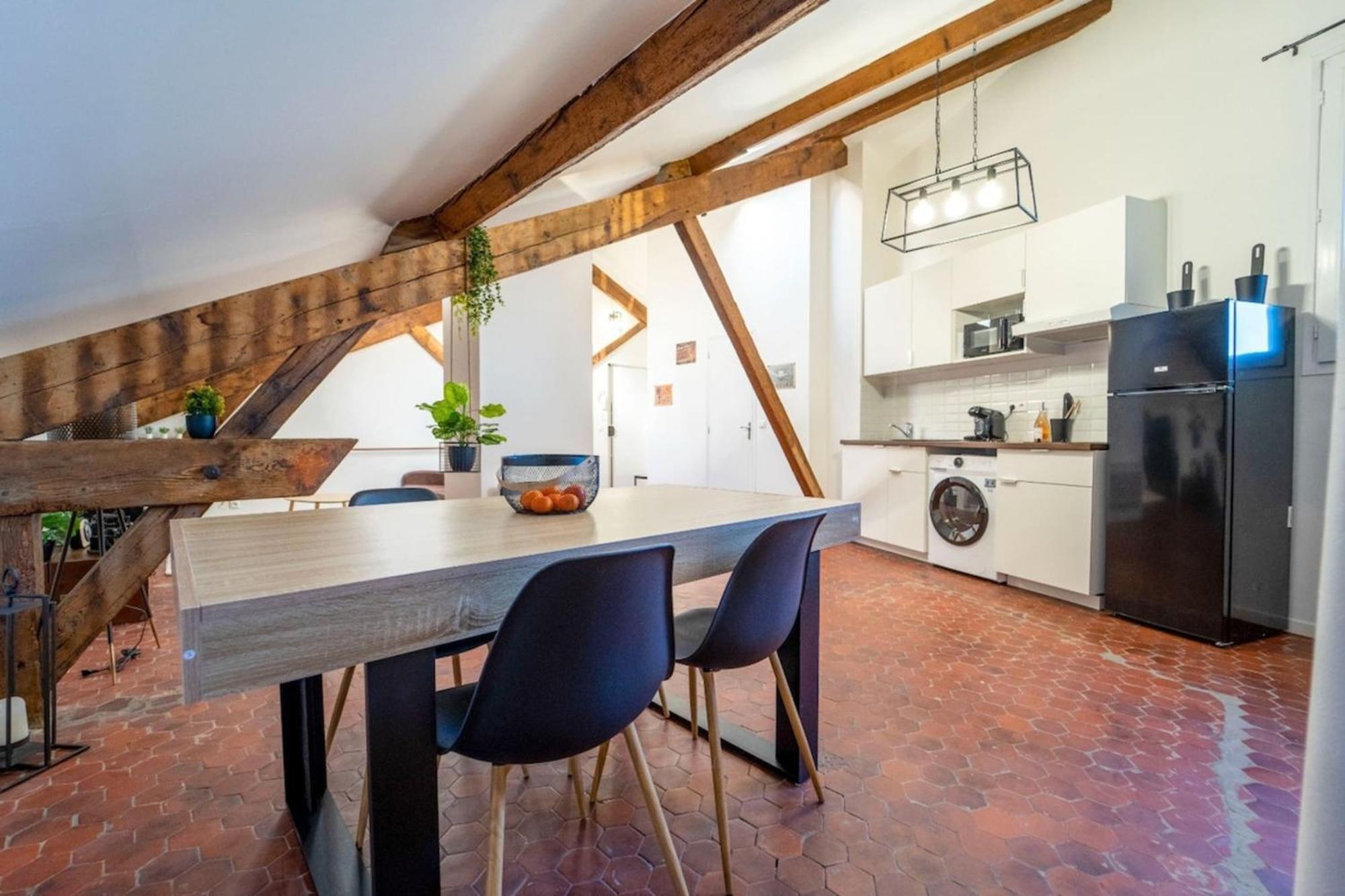 Authentique Studio Hypercentre - Clim - Wifi Appartement Nîmes Buitenkant foto